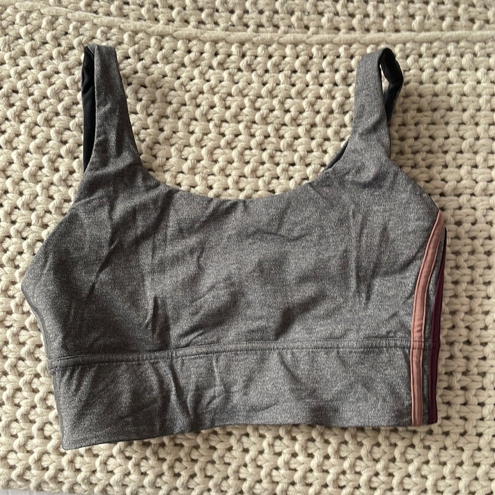 Lululemon sports bra lightly worn